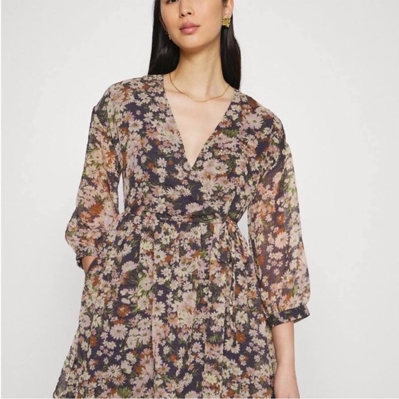 Madewell Long Sleeve Tiered Mini in Floral Print NWT - Picture 1 of 8